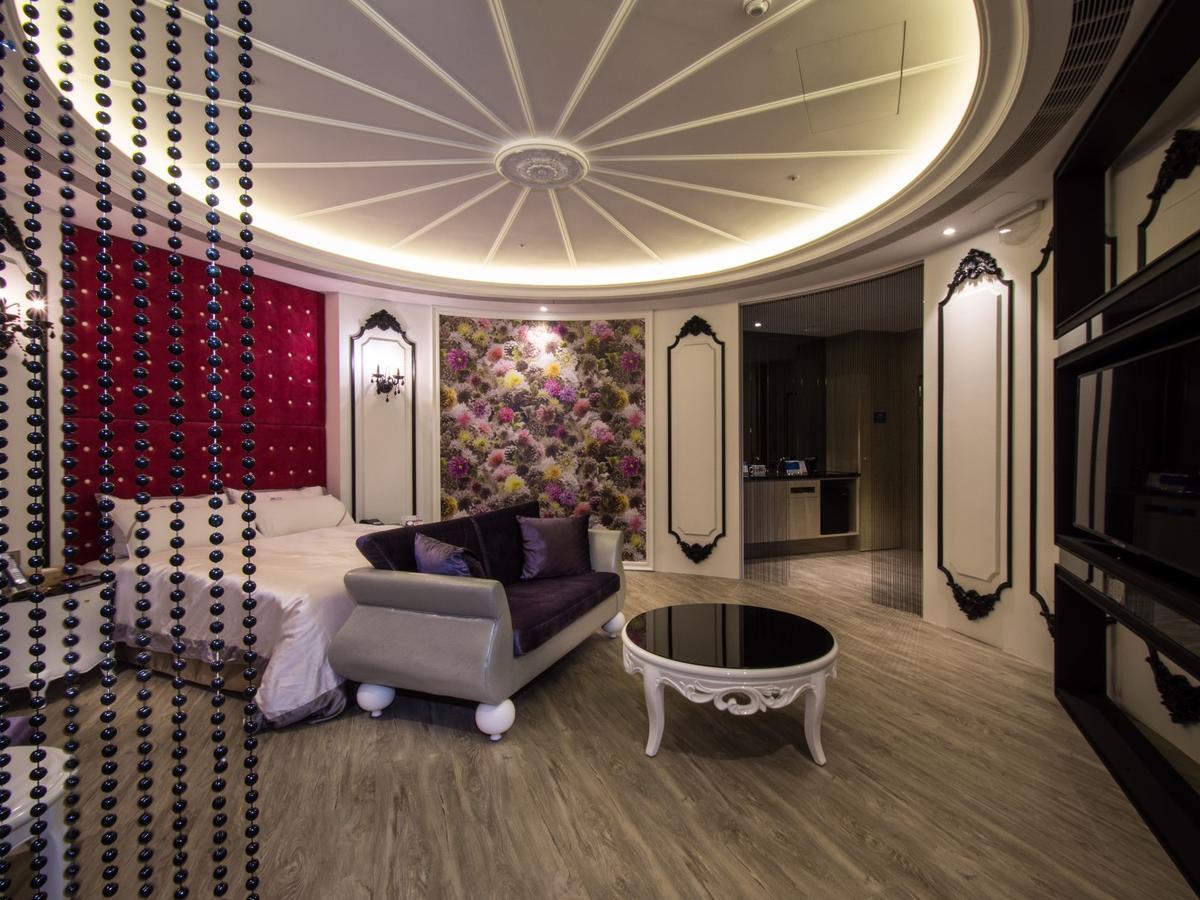 U-Her Hotel Ταϊχούνγκ Εξωτερικό φωτογραφία